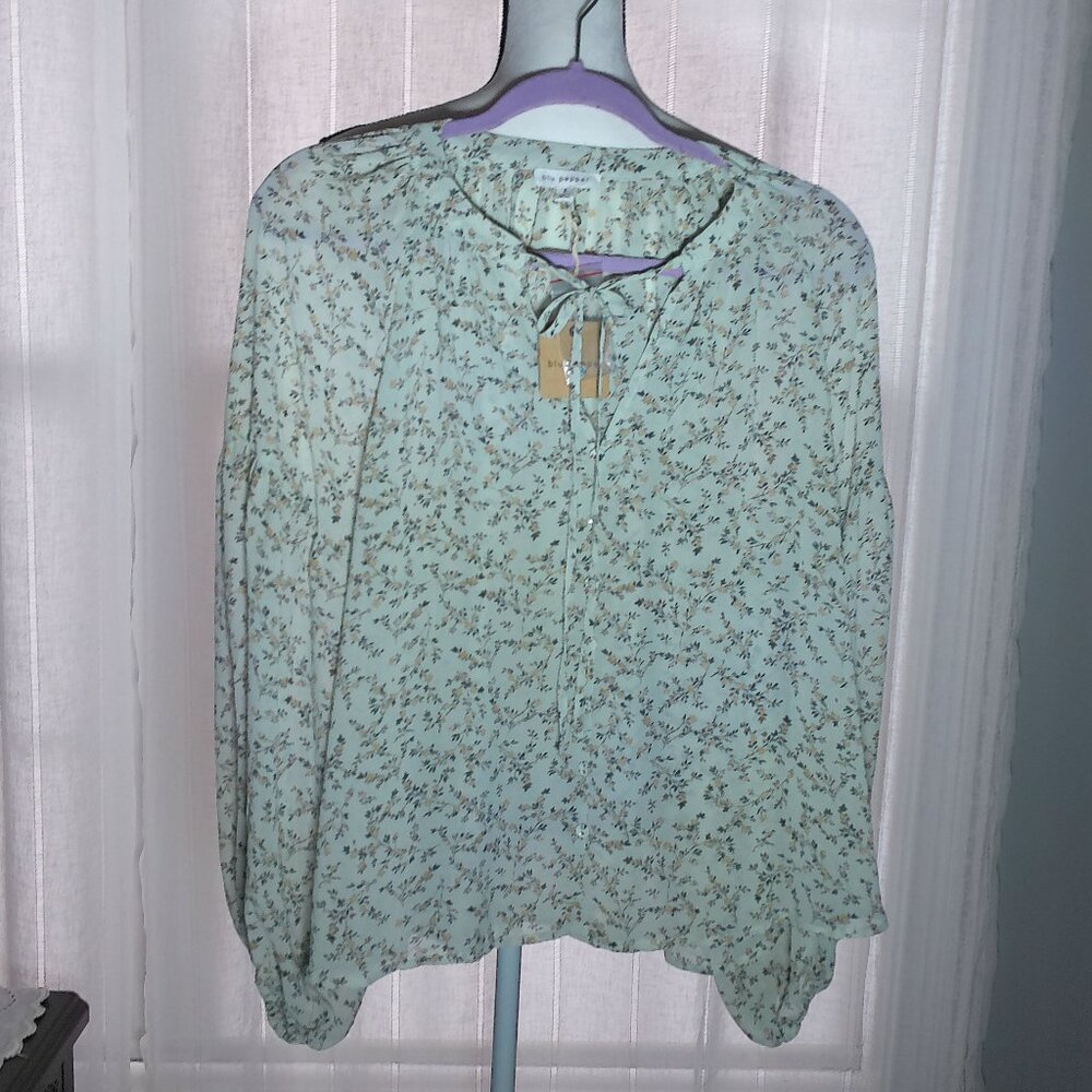 BLU PEPPER Blouse w/Ribbon Tie V-Neck Light Green w/Tiny Flowers NWT S